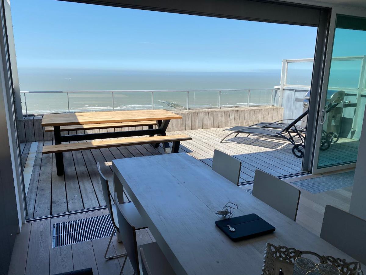 Penthouse Sea-Loft Blankenberge, Uniek Zeezicht, Luxeloft Met 40M2 Terras! Apartment Exterior photo